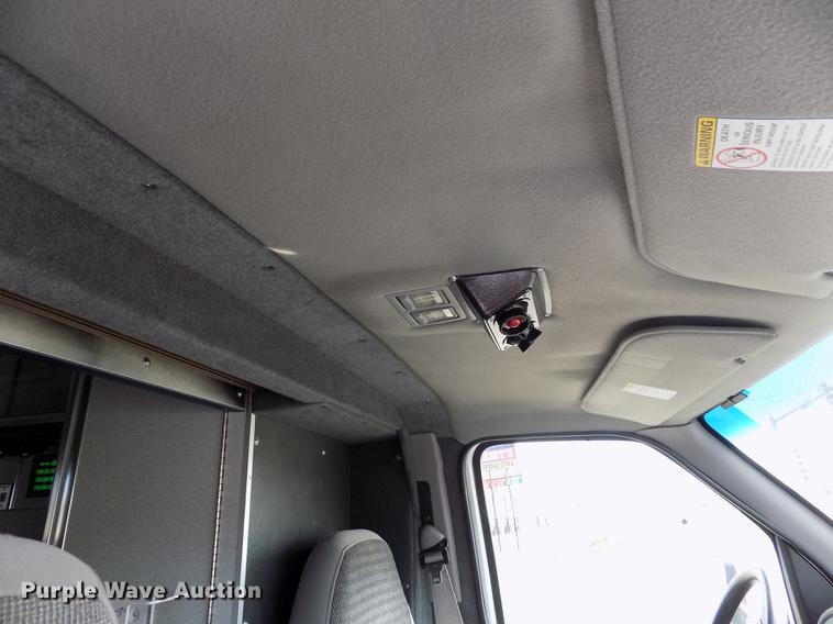 image for item FA9634 2002 Ford Econoline E450 Super Duty ambulance