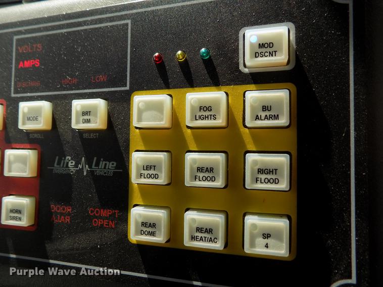 image for item FA9634 2002 Ford Econoline E450 Super Duty ambulance