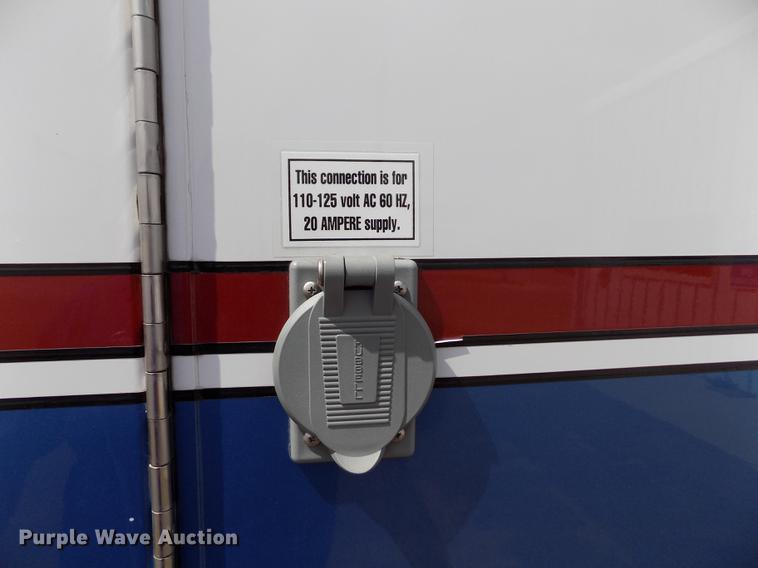 image for item FA9634 2002 Ford Econoline E450 Super Duty ambulance