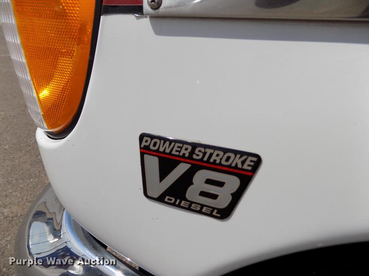 image for item FA9634 2002 Ford Econoline E450 Super Duty ambulance