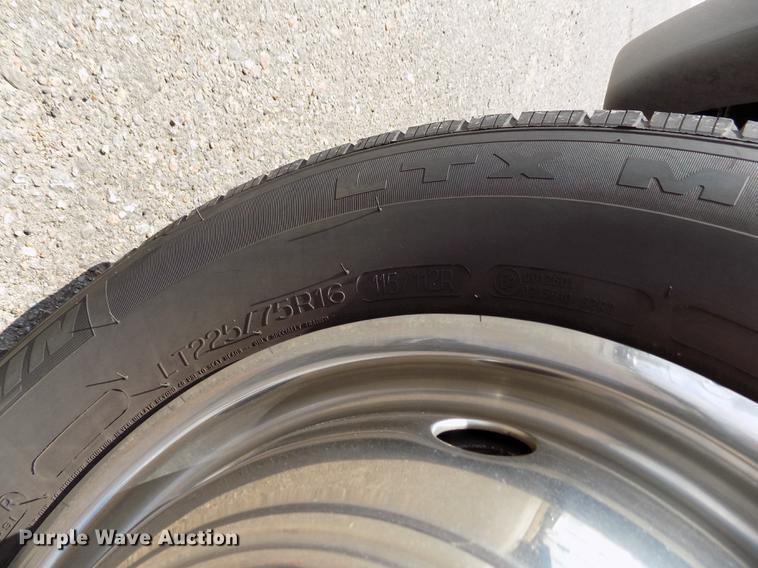 image for item FA9634 2002 Ford Econoline E450 Super Duty ambulance