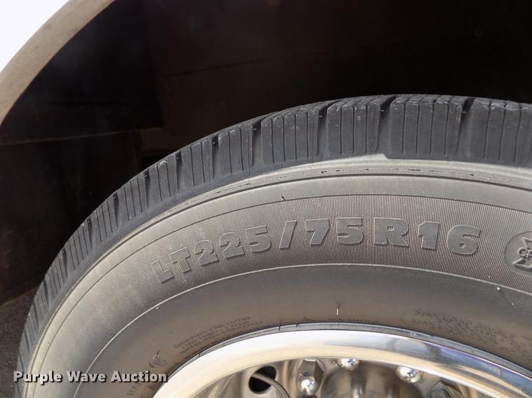 image for item FA9634 2002 Ford Econoline E450 Super Duty ambulance