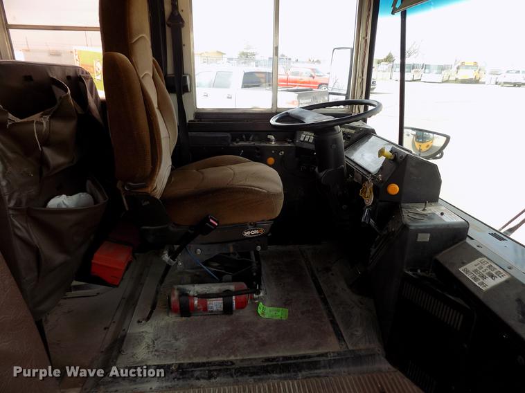 image for item FA9635 1998 Amtran RE school bus