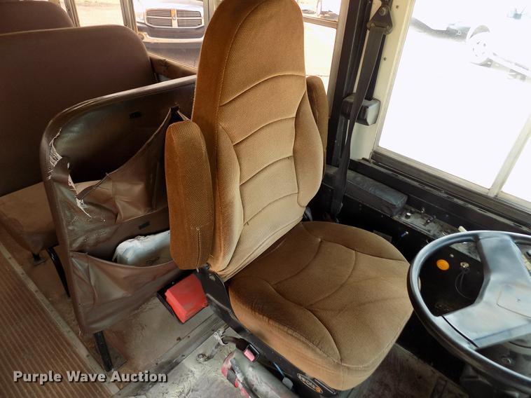 image for item FA9635 1998 Amtran RE school bus