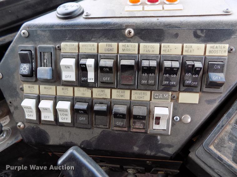 image for item FA9635 1998 Amtran RE school bus