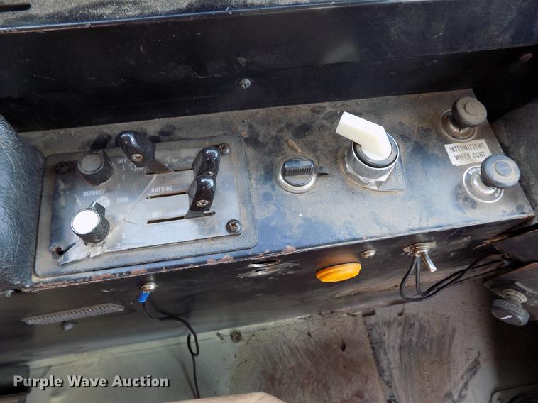 image for item FA9635 1998 Amtran RE school bus