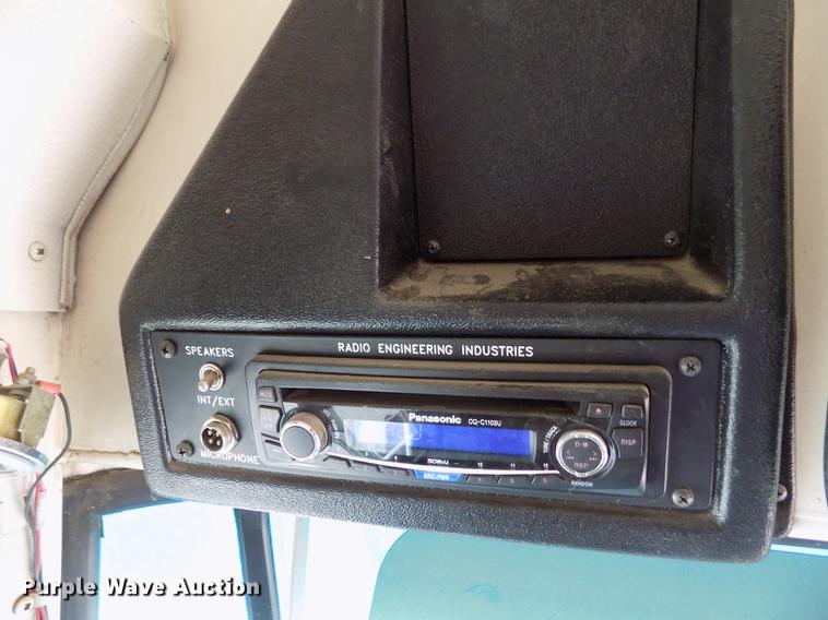 image for item FA9635 1998 Amtran RE school bus