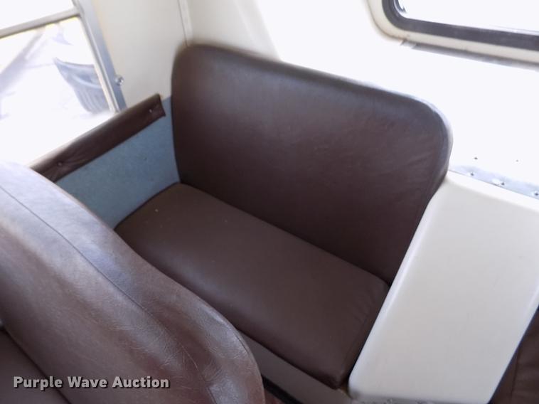 image for item FA9635 1998 Amtran RE school bus