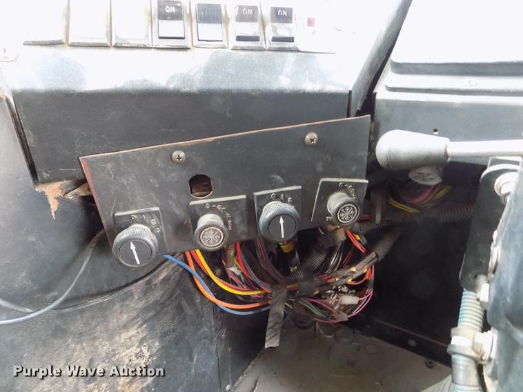 image for item FA9635 1998 Amtran RE school bus