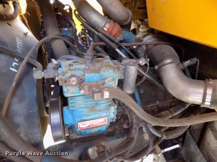 image for item FA9635 1998 Amtran RE school bus