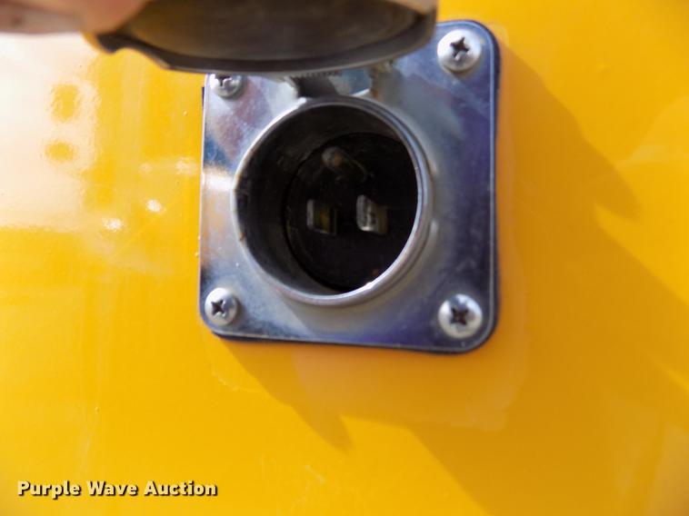 image for item FA9635 1998 Amtran RE school bus