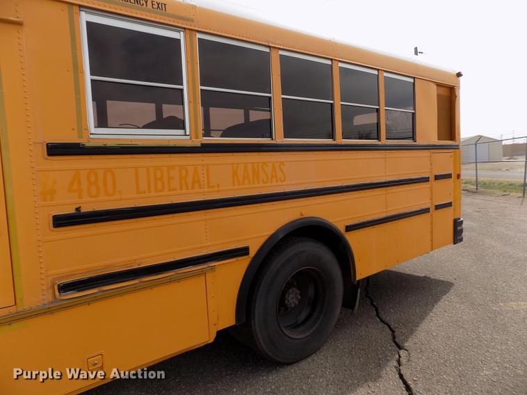image for item FA9635 1998 Amtran RE school bus