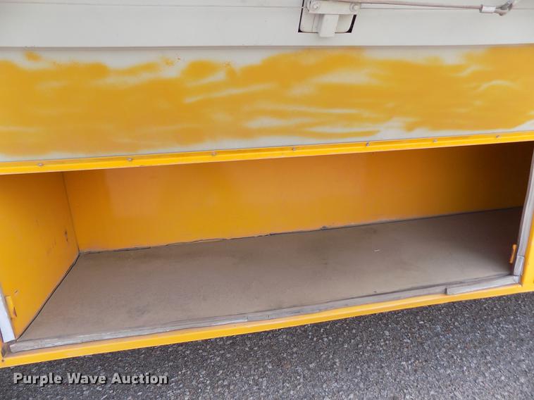 image for item FA9635 1998 Amtran RE school bus