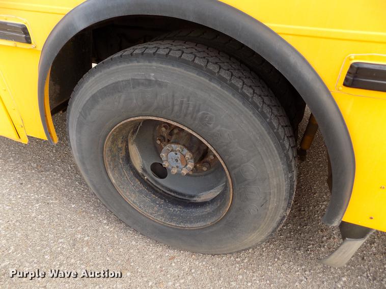 image for item FA9635 1998 Amtran RE school bus