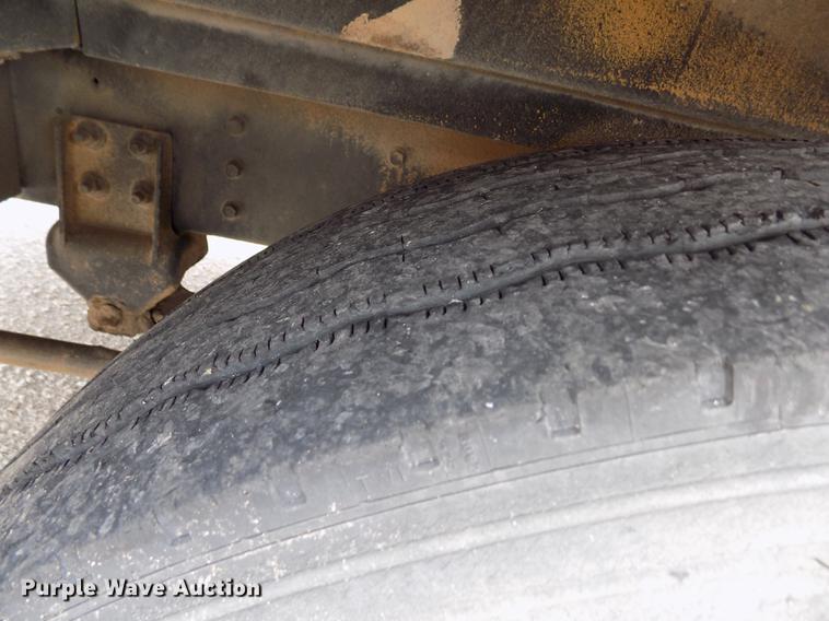 image for item FA9635 1998 Amtran RE school bus