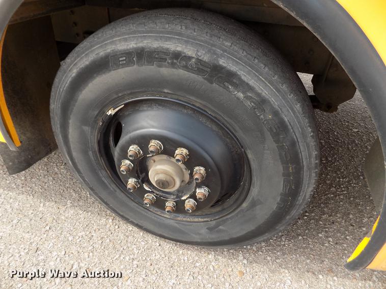 image for item FA9635 1998 Amtran RE school bus