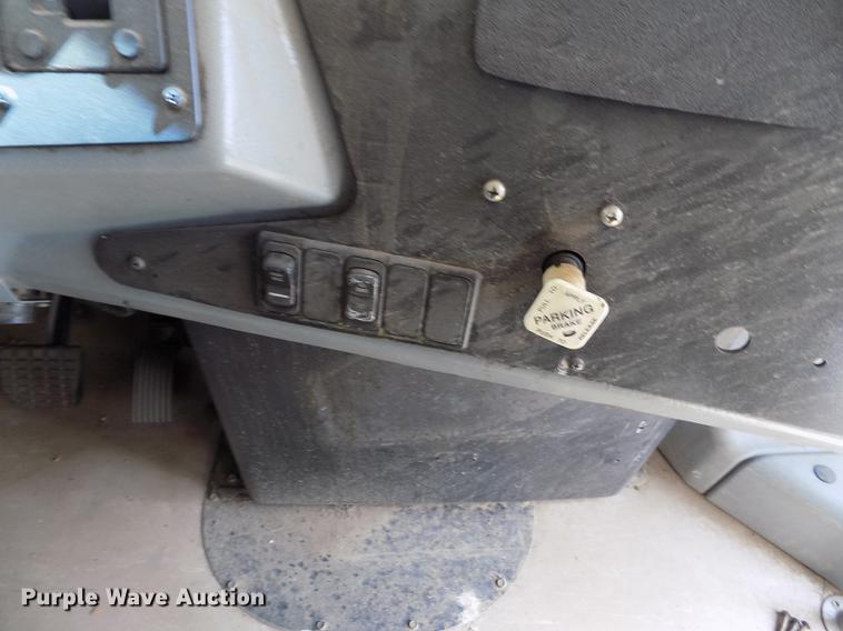 image for item FA9636 2008 Blue Bird Vision school bus