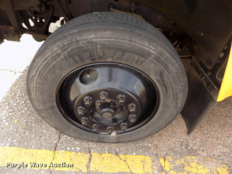 image for item FA9636 2008 Blue Bird Vision school bus