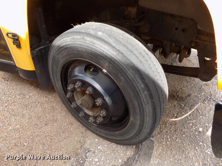 image for item FA9636 2008 Blue Bird Vision school bus