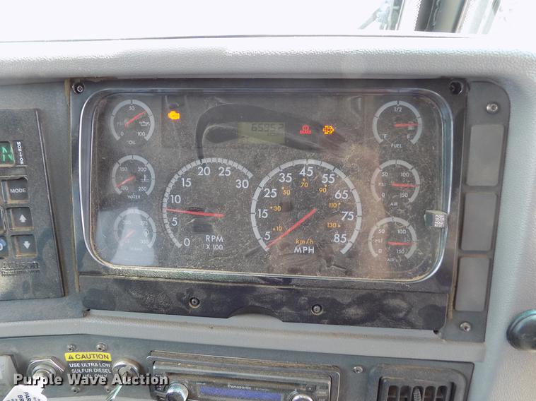 image for item FA9637 2010 Thomas Built Saf-T-Liner school bus