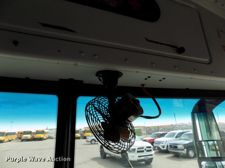 image for item FA9637 2010 Thomas Built Saf-T-Liner school bus