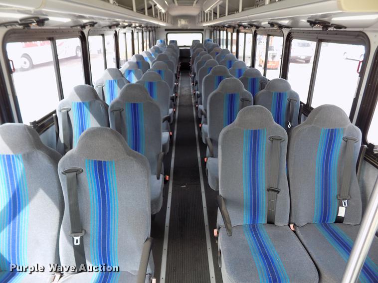 image for item FA9637 2010 Thomas Built Saf-T-Liner school bus