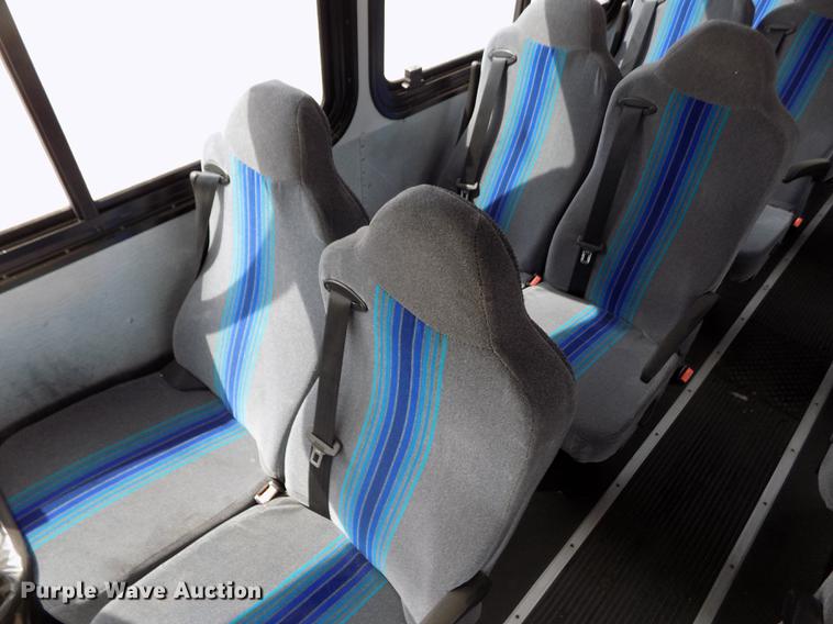 image for item FA9637 2010 Thomas Built Saf-T-Liner school bus