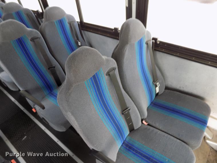 image for item FA9637 2010 Thomas Built Saf-T-Liner school bus