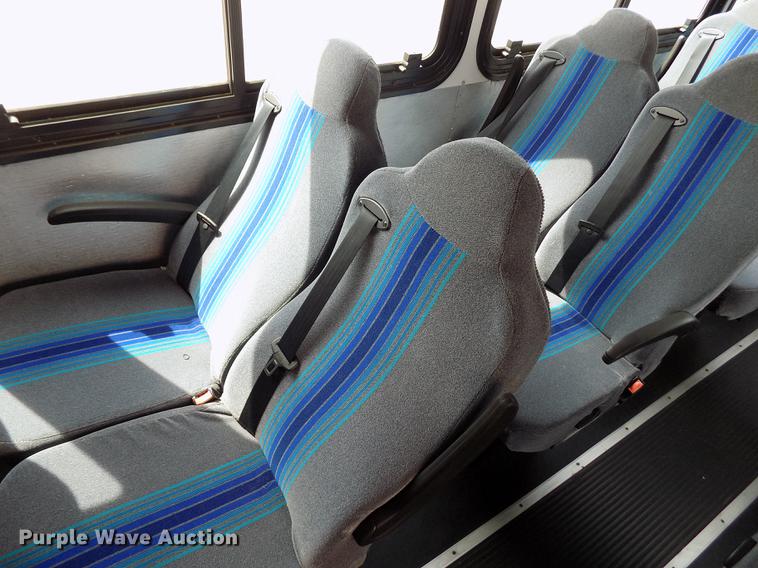 image for item FA9637 2010 Thomas Built Saf-T-Liner school bus