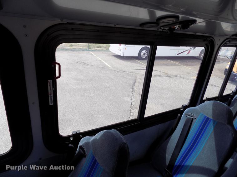 image for item FA9637 2010 Thomas Built Saf-T-Liner school bus