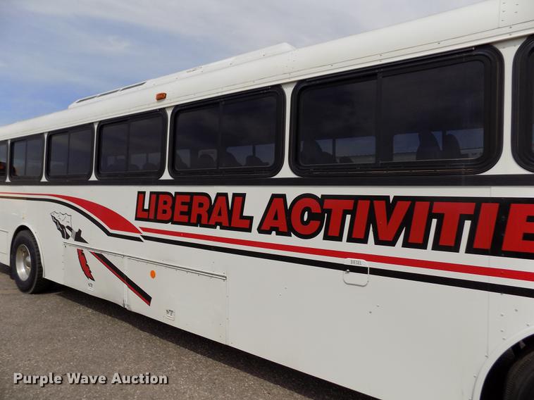 image for item FA9637 2010 Thomas Built Saf-T-Liner school bus