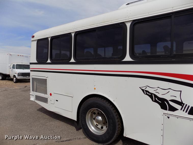 image for item FA9637 2010 Thomas Built Saf-T-Liner school bus