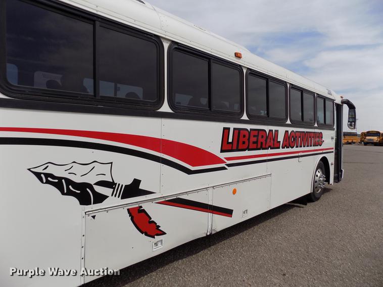 image for item FA9637 2010 Thomas Built Saf-T-Liner school bus