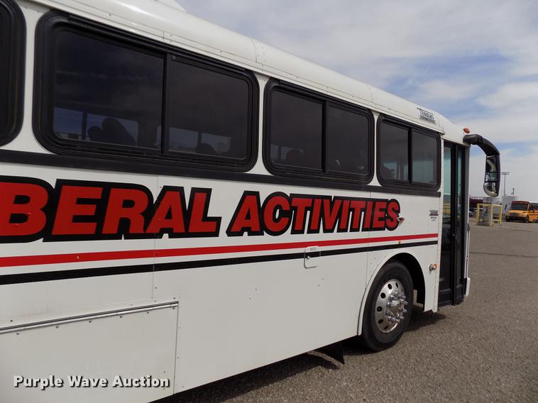 image for item FA9637 2010 Thomas Built Saf-T-Liner school bus