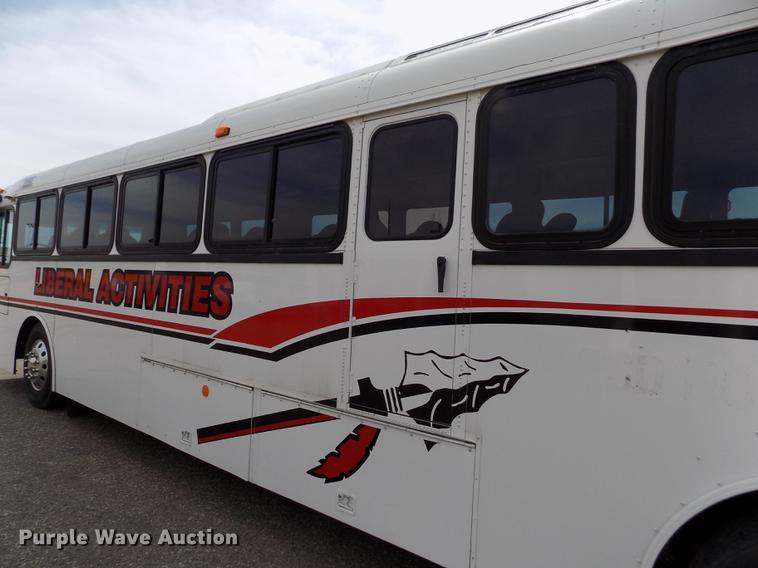 image for item FA9637 2010 Thomas Built Saf-T-Liner school bus