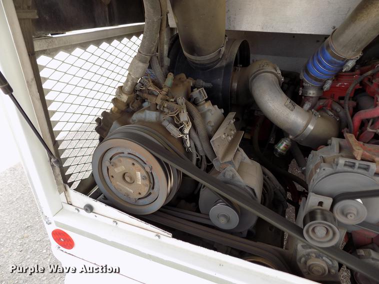 image for item FA9637 2010 Thomas Built Saf-T-Liner school bus