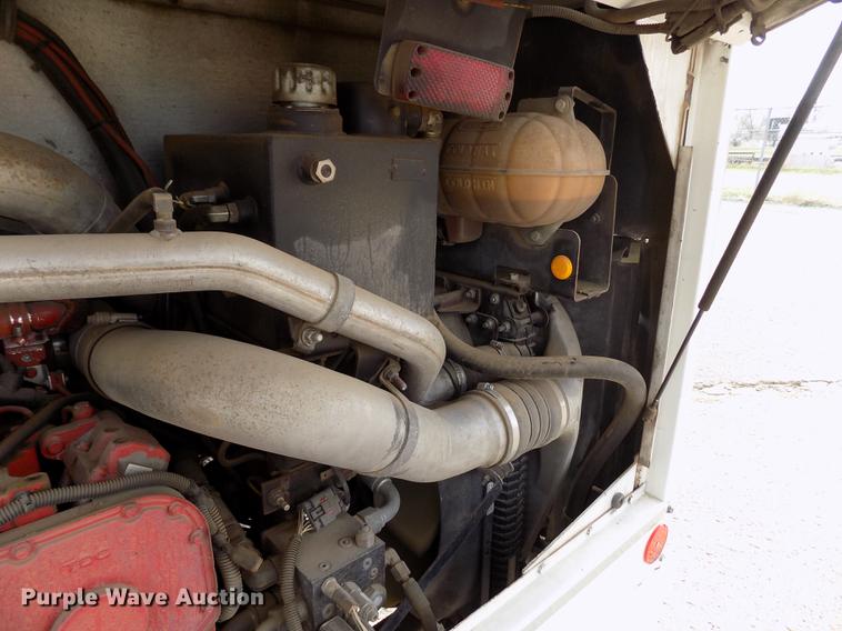 image for item FA9637 2010 Thomas Built Saf-T-Liner school bus