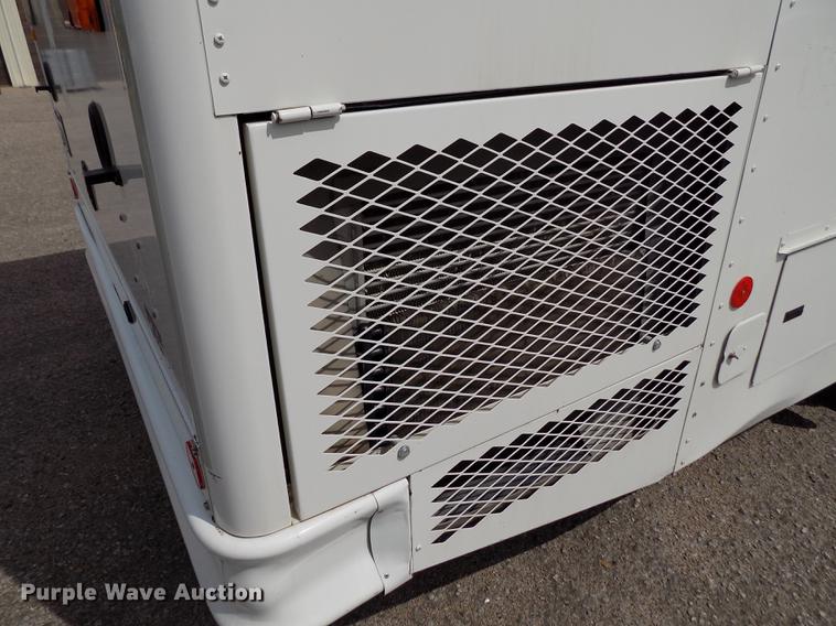 image for item FA9637 2010 Thomas Built Saf-T-Liner school bus