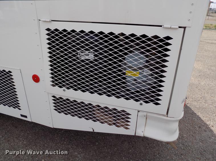 image for item FA9637 2010 Thomas Built Saf-T-Liner school bus