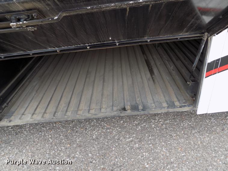 image for item FA9637 2010 Thomas Built Saf-T-Liner school bus