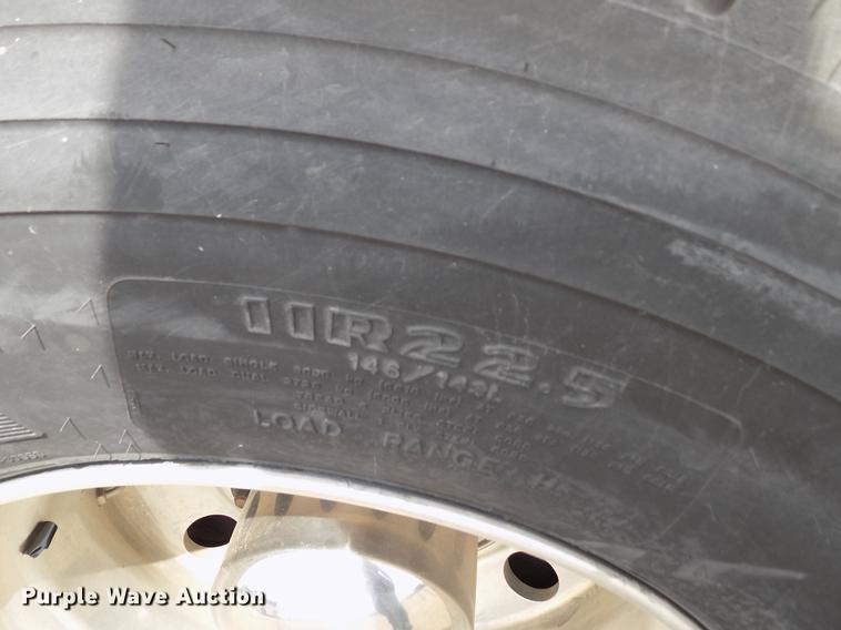 image for item FA9637 2010 Thomas Built Saf-T-Liner school bus