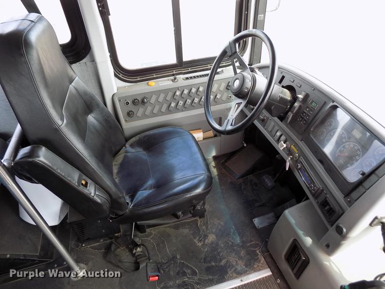 image for item FA9638 2010 Thomas Built Saf-T-Liner school bus