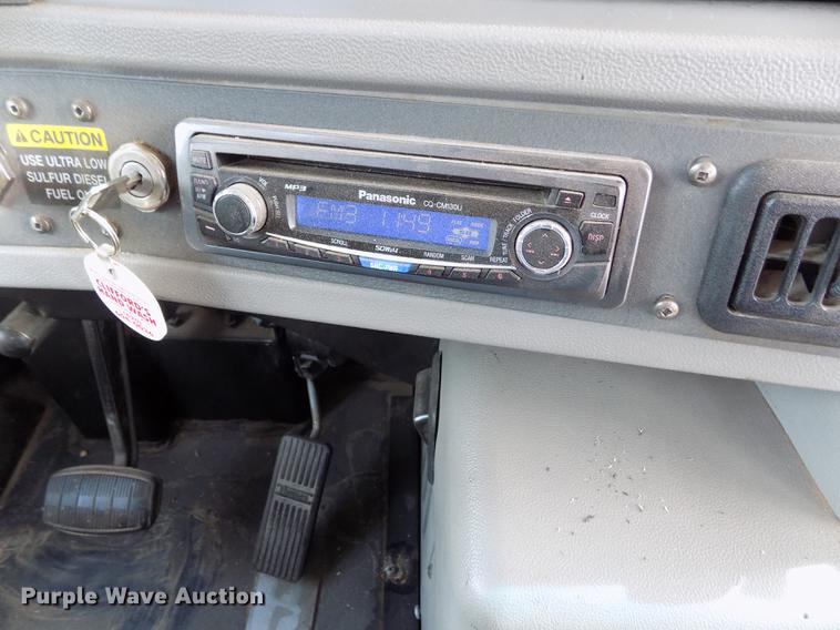 image for item FA9638 2010 Thomas Built Saf-T-Liner school bus