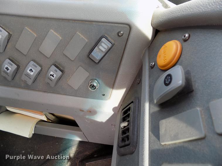 image for item FA9638 2010 Thomas Built Saf-T-Liner school bus