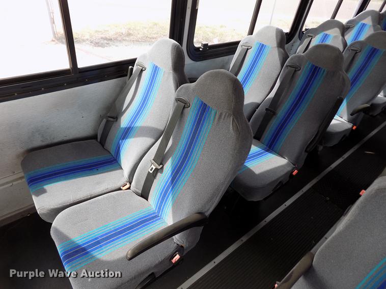 image for item FA9638 2010 Thomas Built Saf-T-Liner school bus