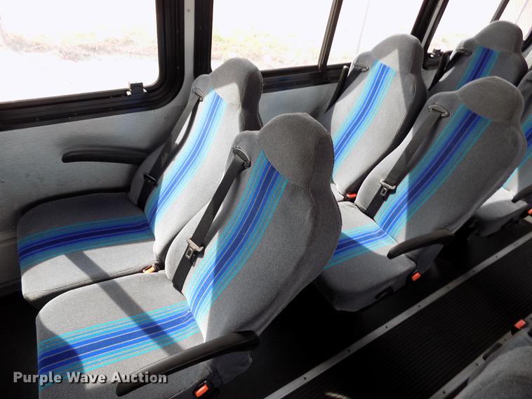 image for item FA9638 2010 Thomas Built Saf-T-Liner school bus