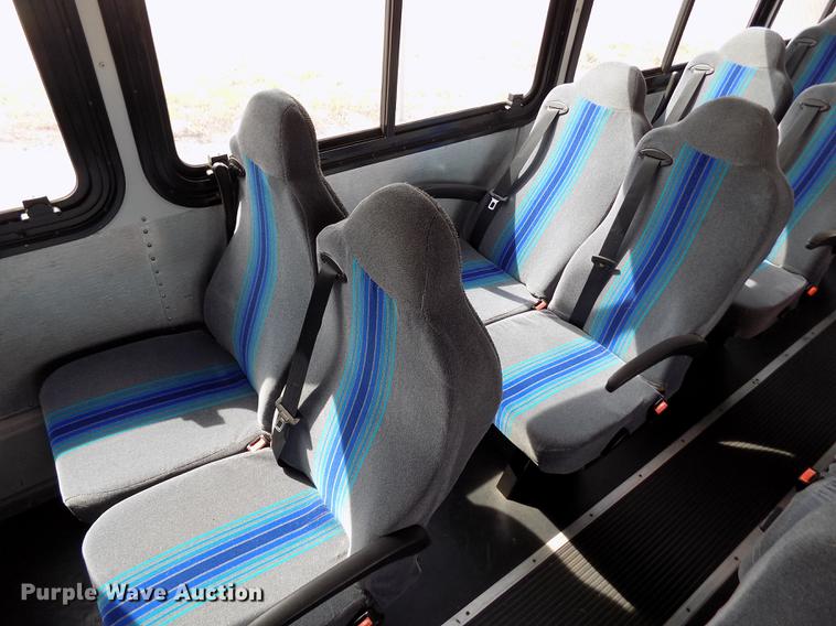 image for item FA9638 2010 Thomas Built Saf-T-Liner school bus