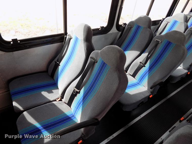 image for item FA9638 2010 Thomas Built Saf-T-Liner school bus