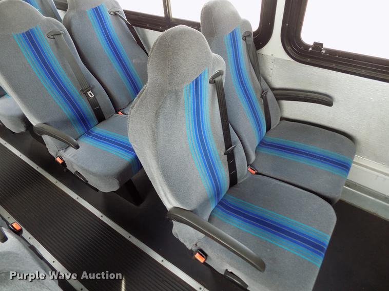 image for item FA9638 2010 Thomas Built Saf-T-Liner school bus