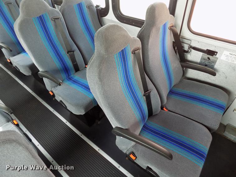 image for item FA9638 2010 Thomas Built Saf-T-Liner school bus